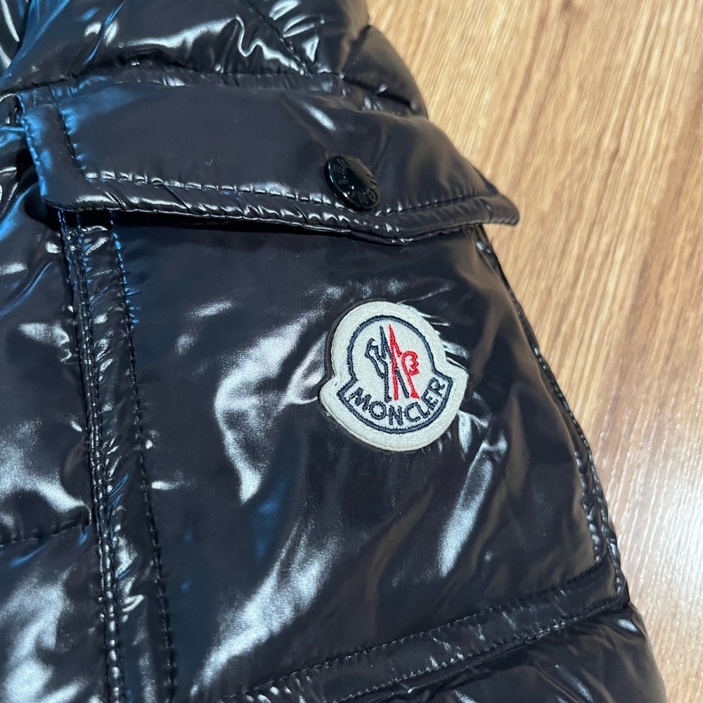 Moncler - Picture 2 of 10